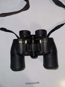Nikon Aculon a211 10x42 Binoculars - Picture 1 of 5