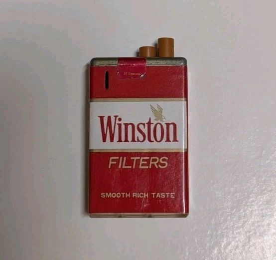 Caja de cigarrillos Winston Filters vintage paquete encendedor decoración R. J. Reynolds tabaco  Foto 1 de 1