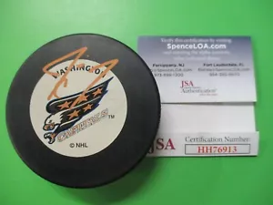 Jim Carey Signed RARE Capitals Autographed NHL Licensed Hockey Puck with JSA - Picture 1 of 5