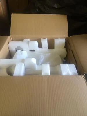 BRAND NEW OPTOMA TW695UT-3D DLP PROJECTOR, 3500 LUMENS, BRAND NEW UNIT!! - Image 1 of 4