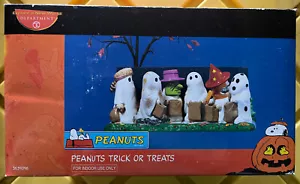 Dept. 56 'TRICK OR TREATS' - Peanuts Halloween - Picture 1 of 5