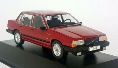 Atlas 1/43 - Volvo 740 Turbo Bright Red Diecast Model Car - Image 1 of 4