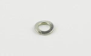Suzuki Genuine RGV250 K-L 1989-90 Rear Master Cylinder Lock Washer 08321-0104A - Picture 1 of 9