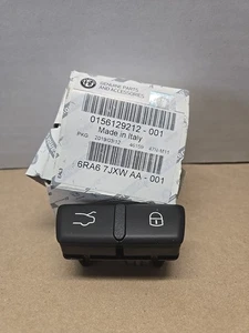 2018 - 2025 ALFA ROMEO STELVIO LIFTGATE CLOSE LOCK CONTROL SWITCH OEM 156129212 - Bild 1 von 6