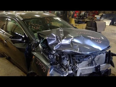 Used Front Wheel Hub fits: 2015 Nissan Murano Front Front Grade A - Image 1 of 4