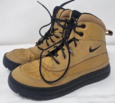 Nike Woodside 2 High ACG Brown/Tan Boot Hiking Size 3 Youth Sneakers  - Image 1 of 4