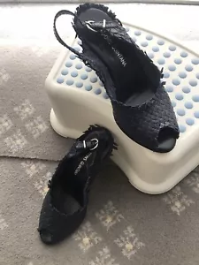 Lovely Navy Blue Woven Summer Wedge Mule Size 35 £30.00 New - Picture 1 of 6