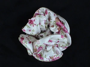 COLORFUL SILKY FLORAL SCRUNCHIE - PRETTY! UNIQUE! NEW! COMBINE SHIPPING! - Picture 1 of 1