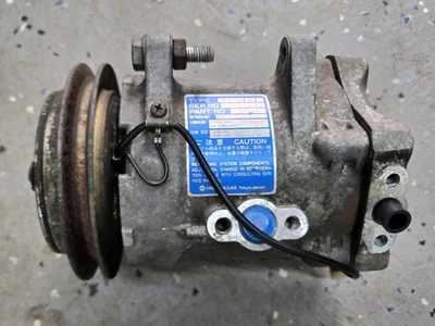 84-86 Nissan 300ZX Z31 OEM AC Compressor Hitachi 253153 - Image 1 of 4