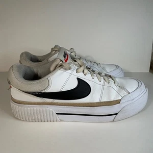 Nike SB Blazer Low Plateau weiß schwarz DM7590-100 Damen 10 / Herren 8,5 - Bild 1 von 10