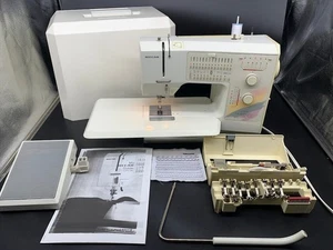 BERNINA 1090 Riccar Computerized Sewing Machine with Manual Electronic Tested - Picture 1 of 8