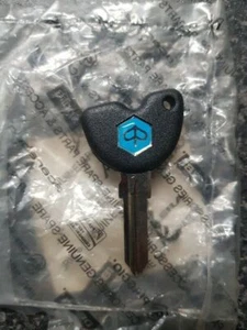Genuine Piaggio X8/X9/Beverly key cut from code or picture - Picture 1 of 1