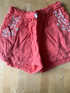 Mini Boden Floral embroidered shorts. Sz 11 - Picture 1 of 4