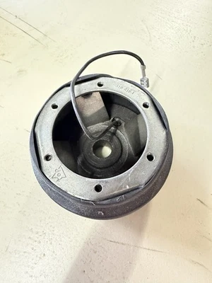 Adaptador de cubo Momo K5702 vintage para Mazda MX-5 miata - Imagem 1 de 3