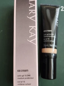 CC Cream With SPF15 Mit LSF 15 Medium-to-deep UVP 31 € - Bild 1 von 2