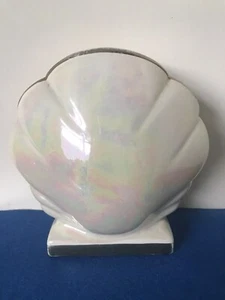 Art Deco Pearlescent Lustre Clam Shell Vase. - Picture 1 of 10