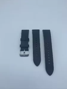 Genuine Samsung Gear S3 Leather Watch Band - 22mm Black - S & L - OEM Authentic - Picture 1 of 3