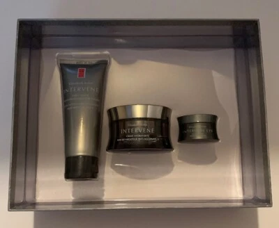 Intervene by Elizabeth Arden Crema Pausa y Efecto Premium Set Foto 1 de 3
