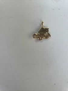 14K Gold Graduation /Diploma Pendant - Picture 1 of 3