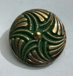 4 Shank Buttons By Schwanda Green Glass Gold Accent Western Germany Card 18mm - Picture 1 of 4