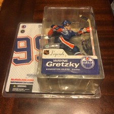 2005 McFarlane NHL Legends Series 2 Wayne Gretzky Edmonton Oilers Action Figure