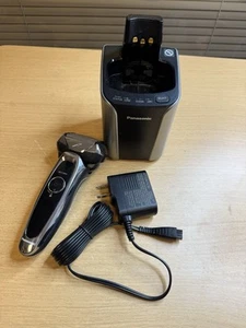 Panasonic ARC 5 ES-LV95-S Rasierer & Ladestation *getestet* - Bild 1 von 5