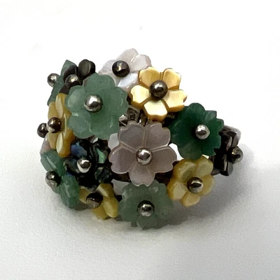 Anillo de ramo de flores de jade y madreperla de plata esterlina Whitney Kelly WK 6,75 Foto 1 de 4