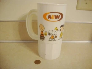 Taza de plástico vintage 40 años de felicidad A&W Root Beer and Peanuts Gang Snoopy! - Imagen 1 de 4
