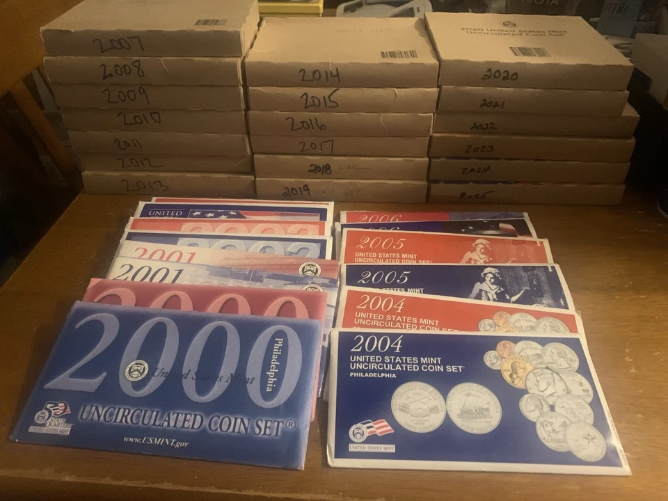 2000-2025 US Mint Sets - Complete 26 P&D Set Run - OGP & COA - Image 1 of 1