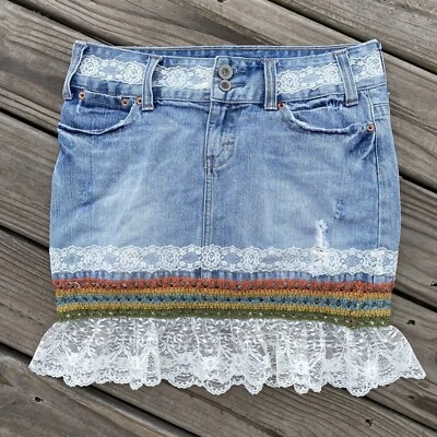 American Eagle Denim Lace Crochet Skirt Size  4 Foto 1 de 4