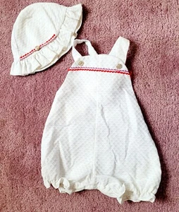 Mameluco de burbujas Seersucker de colección para bebé niña con sombrero piscina de verano 6-9 MO rojo púrpura Ric - Imagen 1 de 11