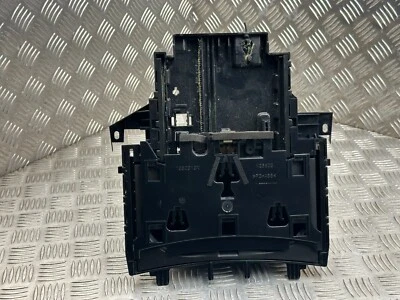 Porta-copo dianteiro console central Alfa Romeo Stelvio - Imagem 1 de 4