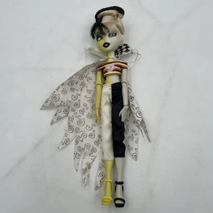 MGA Bratz Bratzillaz Glam Gets Wicked Switch A Witch Yellow Clown Doll Black Lip - Bild 1 von 7