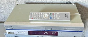 Hitachi DV PF74U DVD/VCR Combo DVD PLAYER / VIDEO CASSETTE RECORDER w/ Remote - Picture 1 of 6