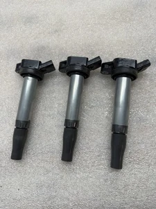 Toyota Ignition Coils (3 Pack) Used 90919-A2008 - Picture 1 of 4