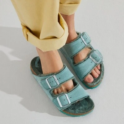 Birkenstock Women's Arizona Shearling Sandal Beryl (GREEN) 40/9 NARROW Used - Image 1 of 4