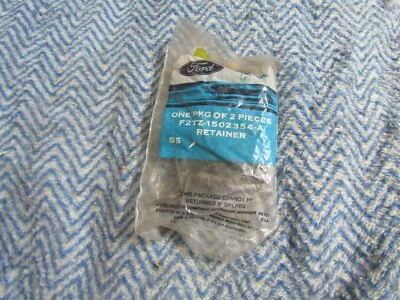 FORD F150 F250 F350 BRONCO 1992-1996 CUBIERTA INTERIOR PILAR MOLDURA RETENEDORES 2x Foto 1 de 3