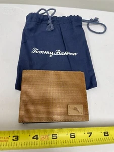 Tommy Bahama Herren schmale faltbare LEDER-Geldbörse Karte hellbraun meliert Prägung - Bild 1 von 3