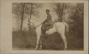 1. Weltkrieg Militaria Postkarte Soldat zu Pferde Soldier with horse World War I - Bild 1 von 2