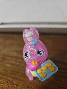 Chef Hare Hatchimals Family Suprise Figure  1.5 Inches - Picture 1 of 7