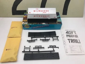 Athearn Ho Scale Milwaukee Road 40' Piggyback Trailers 2-Pack Unassembled NOS - Picture 1 of 3