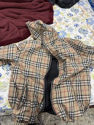 Quebra-vento Burberry reversível - Imagem 1 de 4