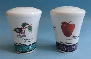 ITALIAN MAJOLICA Art BIELOBOCKY Ceramic FRUIT BERRY BOTANIC SALT PEPPER SHAKERS - Picture 1 of 11