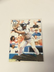2000 Pacific Omega #132 Rickey Henderson **018699