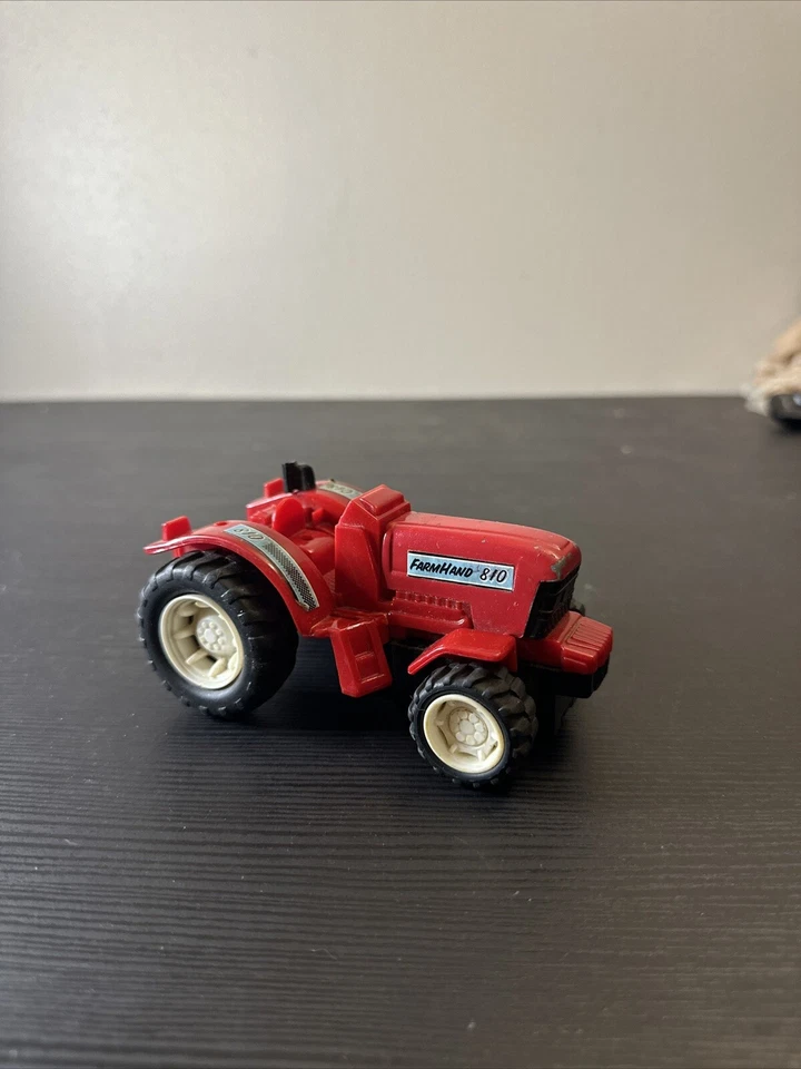 Farmhand 810 Red Tractor - Image 1 of 3