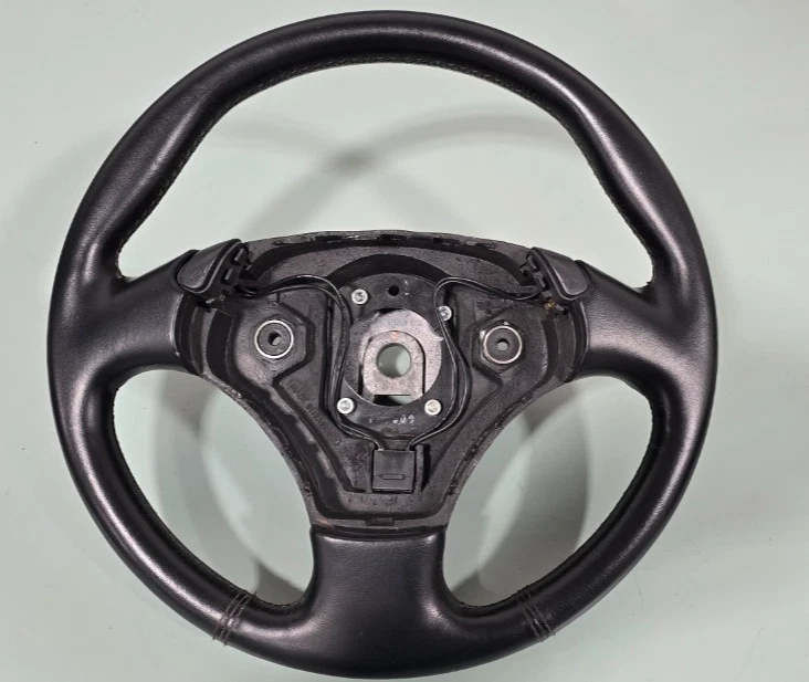 00-04 阿斯顿·马丁 DB7 手动运动方向盘黑色 2585649 原始设备制造商 — 第 1/3 张图片