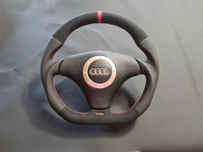 Volante AUDI A4 B5 S4 RS4 S-Line TT MK1 Fondo Plano Grueso Rojo Alcántara Foto 1 de 4