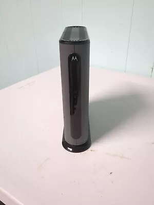Motorola mb7621 24x8 docsis 3.0 xfinity cable modem - Doesn't Power On/Parts - Image 1 of 4