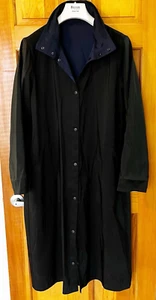 Babette schwarz/blauer Wende-Trenchcoat mit Kapuze Gr. XL / 1X Packbarer Druckknopf - Bild 1 von 10