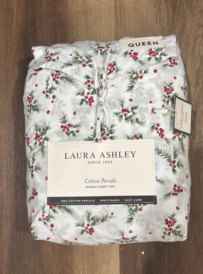 Laura Ashley Queen Sheet Set Cotton Percale Winter Berry Bright Christmas Holly  - Image 1 of 1